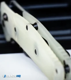 Benchmade 940 Osborne AXIS Lock Knife Natural G-10 (3.4" Black M4) -Benchmade Shop Benchmade 940 Osborne AXIS Lock Knife Natural G 10 Black M4 BHQ 114142 kp gmc spine web