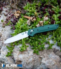 Benchmade 940 Osborne AXIS Lock Knife Green (3.4" Satin) -Benchmade Shop Benchmade Osborne AXIS Lock Knife Green Satin 940 BHQ0160 kp rock green web